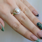 Срібна каблучка з золотоми вставками та перлиною