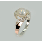 Срібна каблучка з золотоми вставками та перлиною