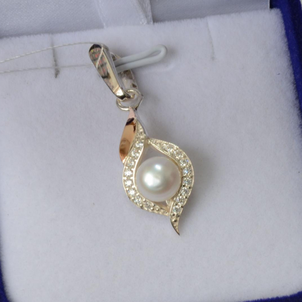 Срібна підвіска з пластинами золота