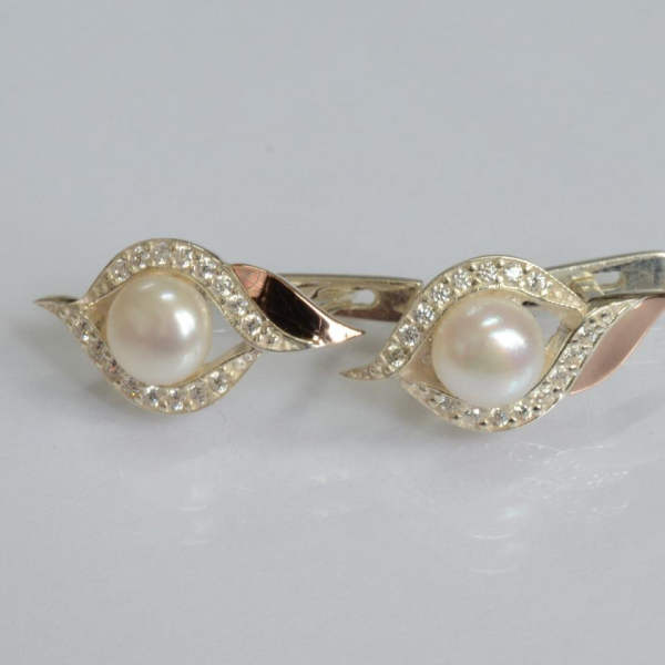 Срібні сережки з перлинами