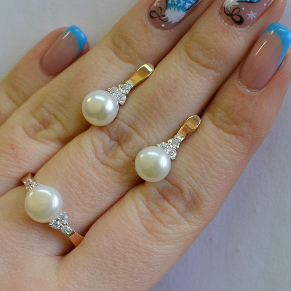 Срібний комплект з жемчугом