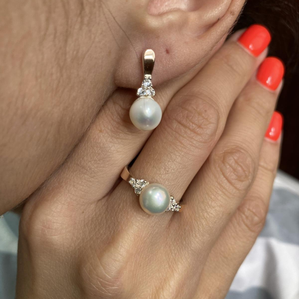 Срібна каблучка з жемчугом