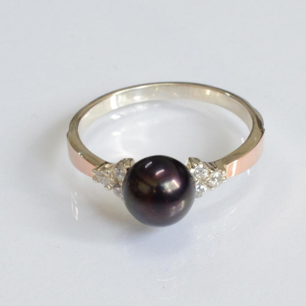 Срібна каблучка з жемчугом