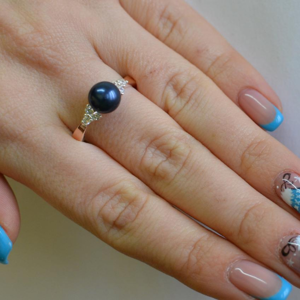 Срібна каблучка з жемчугом