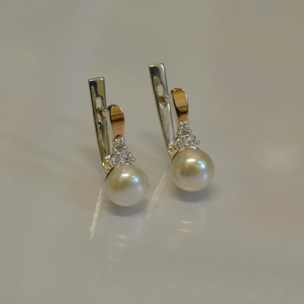 Срібні сережки з жемчугом