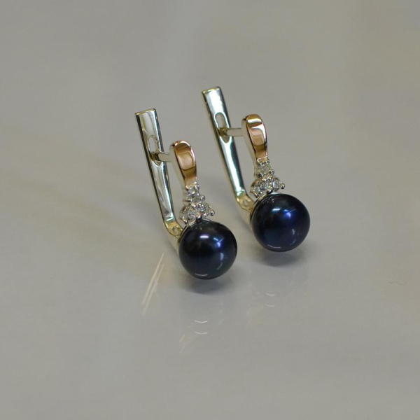 Срібні сережки з жемчугом