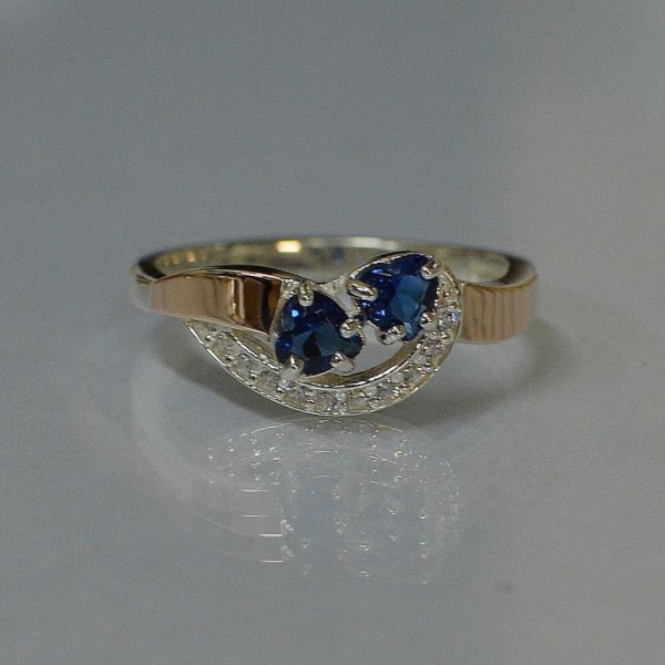 Срібна каблучка з серцями