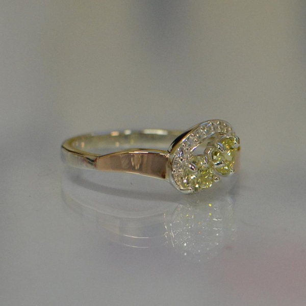 Срібна каблучка з серцями