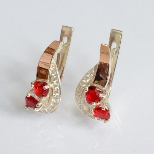 Срібні сережки з серцями