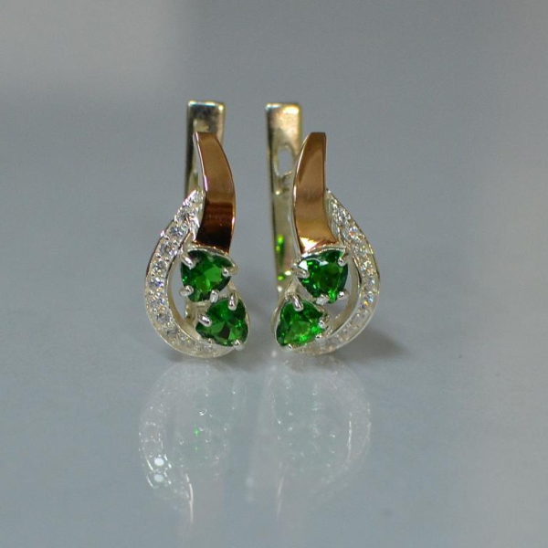 Срібні сережки з серцями