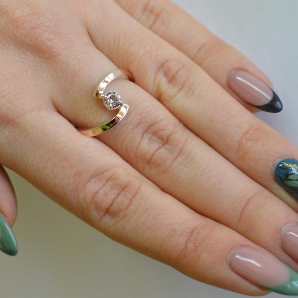 Срібна каблучка