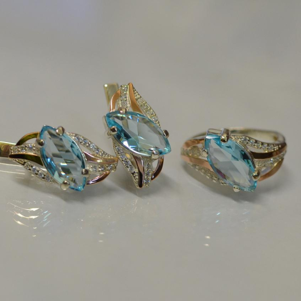 Серебряный набор с золотыми пластинами