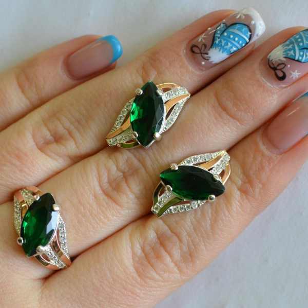 Серебряный набор с золотыми пластинами