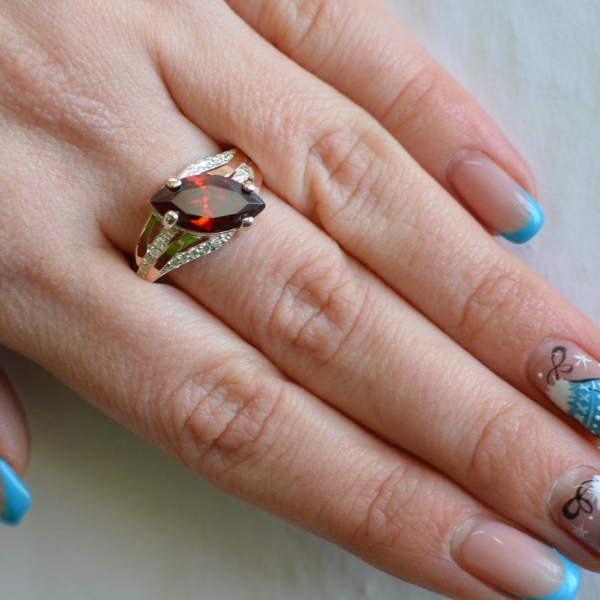 Срібна каблучка з золотими пластинами