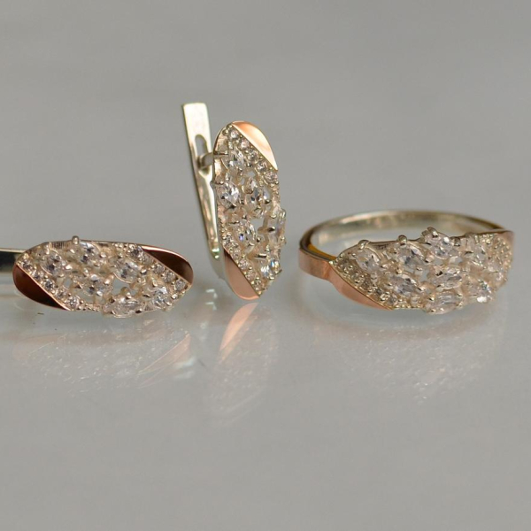 Срібний набір з золотими пластинами