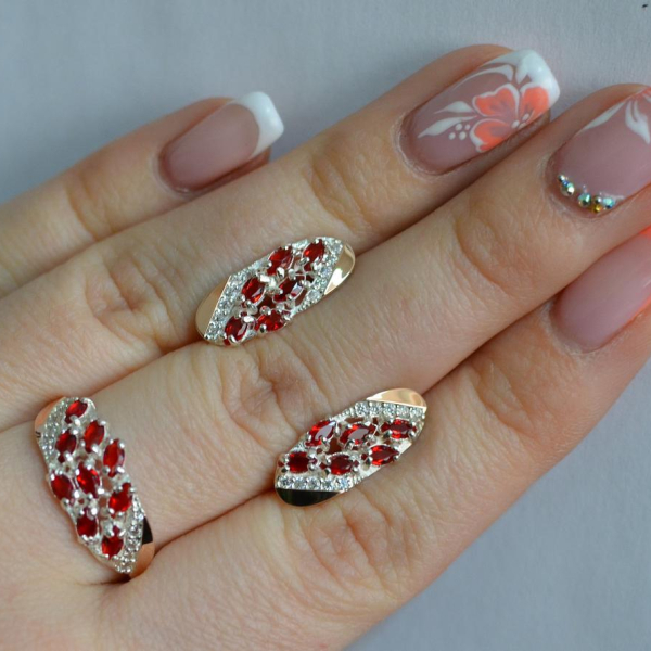 Срібний набір з золотими пластинами