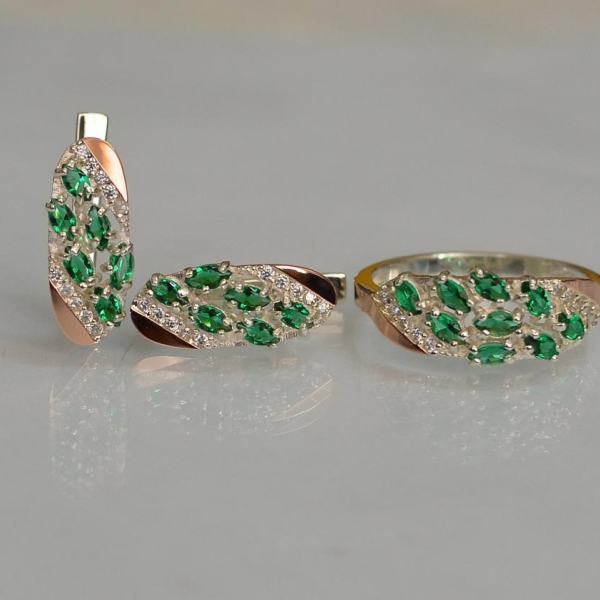 Срібний набір з золотими пластинами