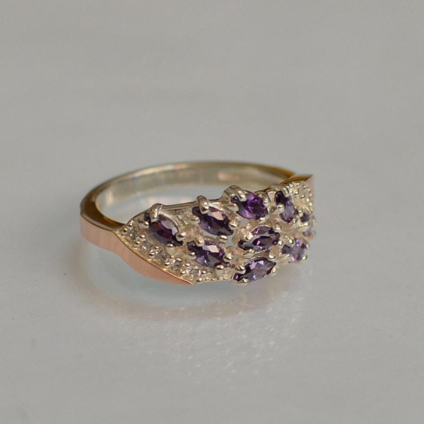 Срібна каблучка з золотими пластинами