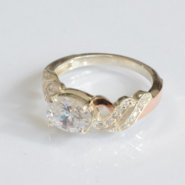 Срібна каблучка