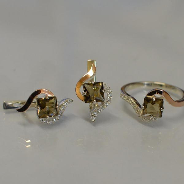 Срібний набір з золотими накладками