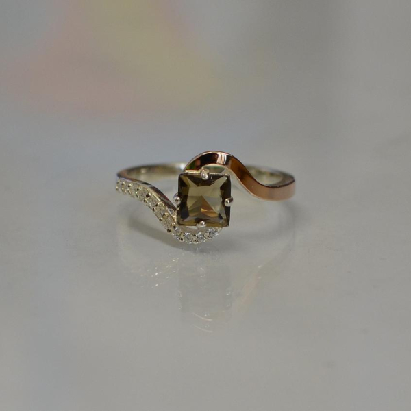 Срібна каблучка з золотими накладками