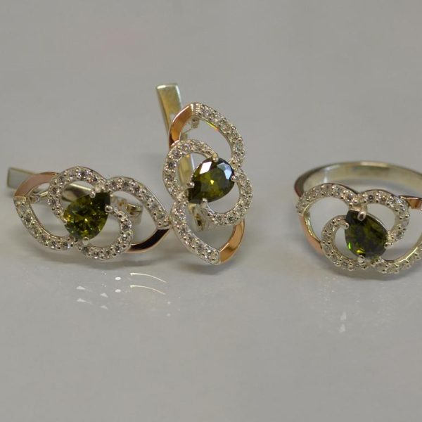 Срібний гарнітур