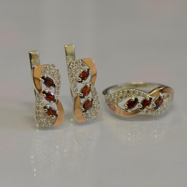 Серебряный гарнитур с золотыми пластинами