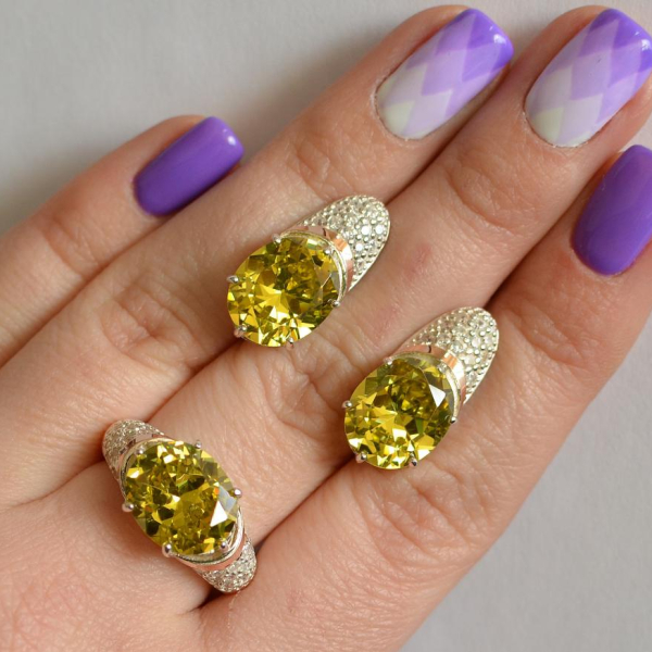 Срібний гарнітур