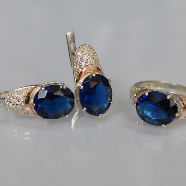 Срібний гарнітур