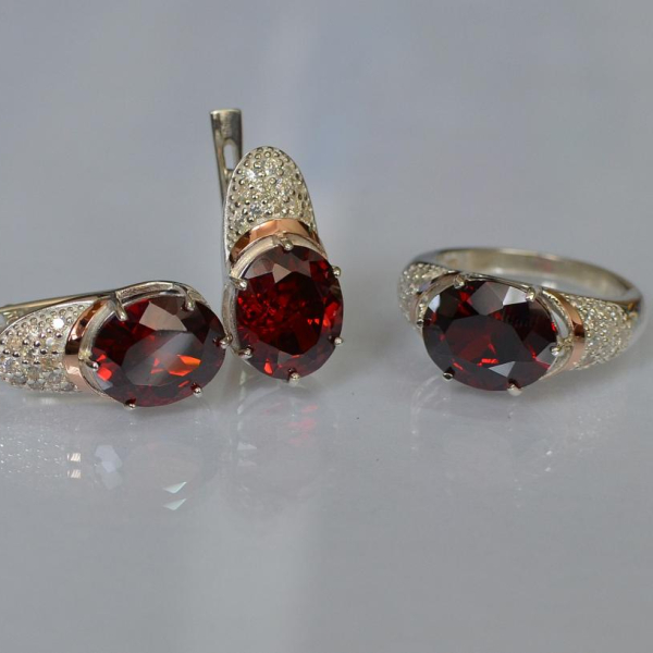 Срібний гарнітур