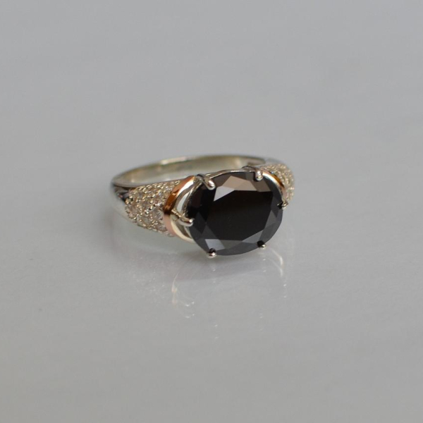 Срібна каблучка