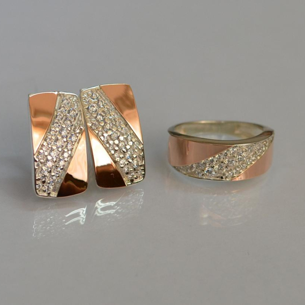 Срібний набір з золотими пластинами