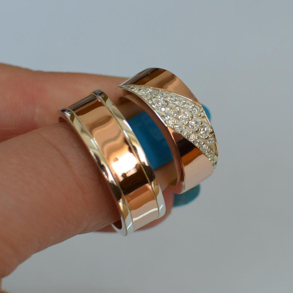 Пара обручок