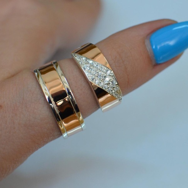 Пара обручок