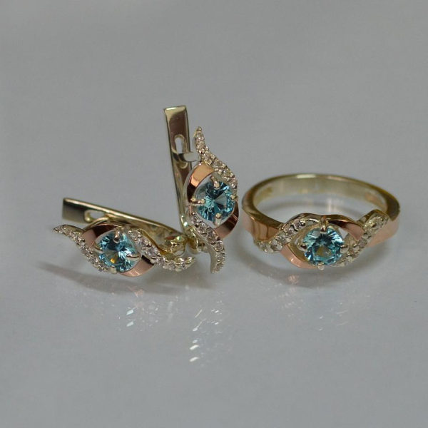 Срібний гарнітур з золотими пластинами