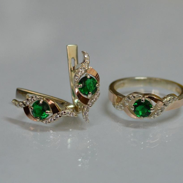 Срібний гарнітур з золотими пластинами