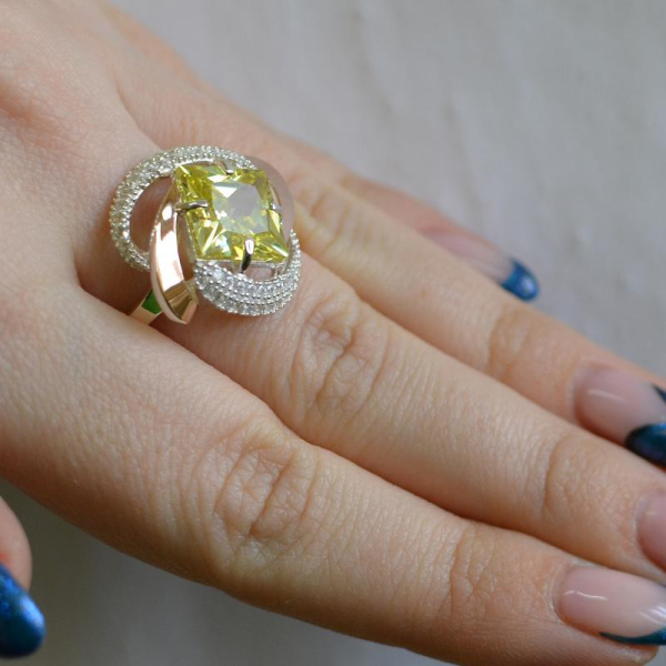 Срібна каблучка