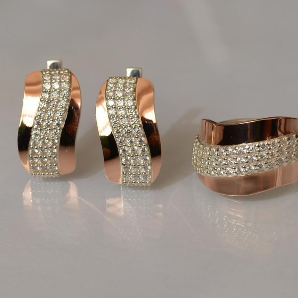 Срібний гарнітур з золотими накладками