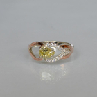 Срібна каблучка з золотими вставками