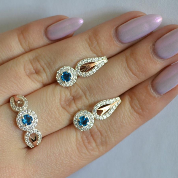 Серебряный набор с золотыми пластинами