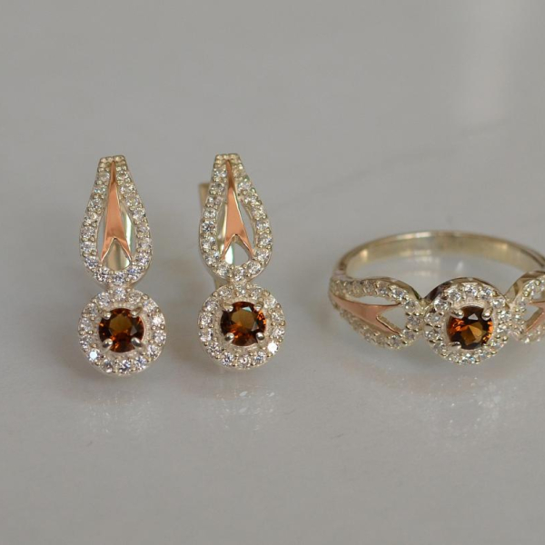 Серебряный набор с золотыми пластинами