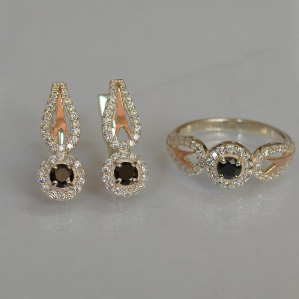 Серебряный набор с золотыми пластинами