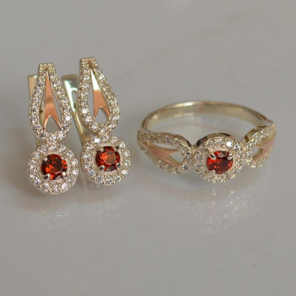 Серебряный набор с золотыми пластинами