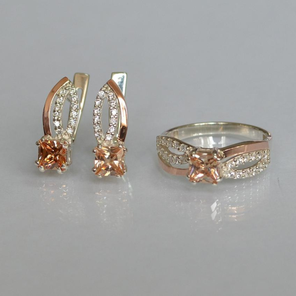 Срібний набір з золотими вставками