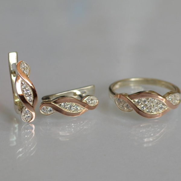 Срібний набір з золотими пластинами