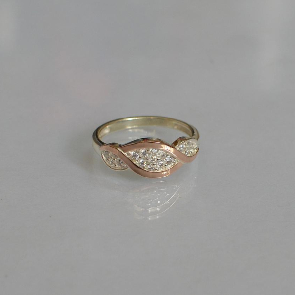 Срібне кільце з золотими пластинами