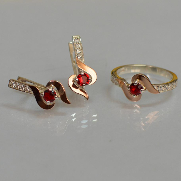 Срібний гарнітур з золотими вставками