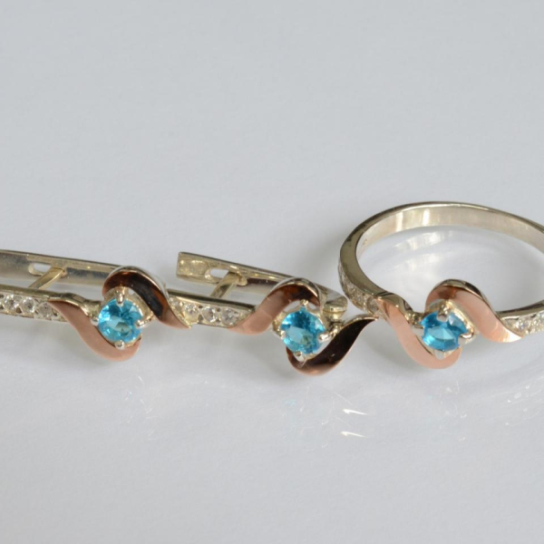 Срібний гарнітур з золотими вставками