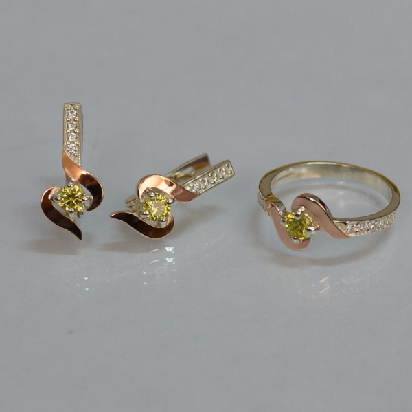 Срібний гарнітур з золотими вставками