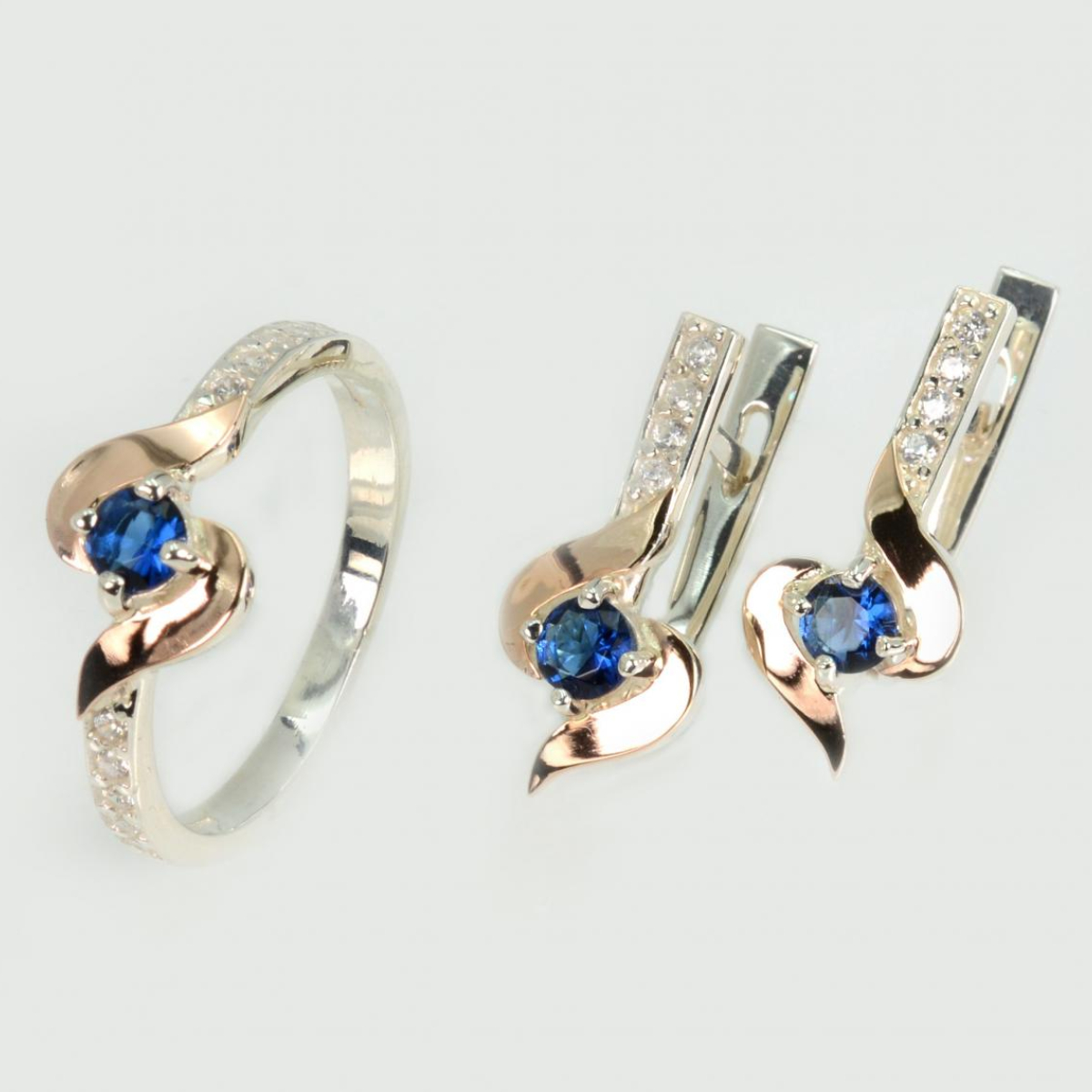 Срібний гарнітур з золотими вставками